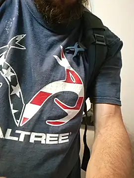 Snapshot of bigdickdaddy2184 chatting on November 2025 07:05:02 AM bigdickdaddy2184 online show from November 2025 07:05:02 AM