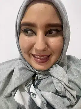 hannahayat online show from December 2024 03:05:02 PM