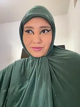 hannahayat online show from October 2025 02:38:01 PM