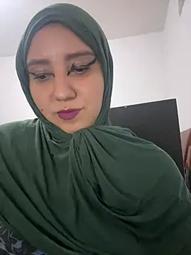 hannahayat online show from April 2026 10:44:01 PM