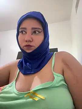 Snapshot of hannahayat chatting on June 2026 01:59:01 PM hannahayat online show from June 2026 01:59:01 PM