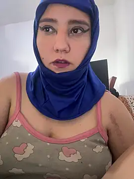 Snapshot of hannahayat chatting on June 2026 03:27:01 PM hannahayat online show from June 2026 03:27:01 PM
