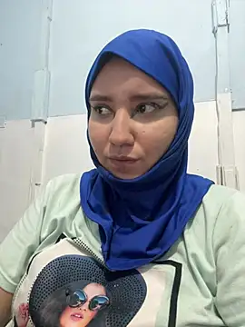 Snapshot of hannahayat chatting on June 2026 09:10:02 PM hannahayat online show from June 2026 09:10:02 PM