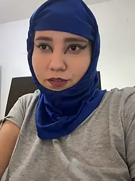 Snapshot of hannahayat chatting on July 2026 03:51:01 PM hannahayat online show from July 2026 03:51:01 PM