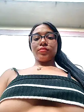 Snapshot of -VICKKY chatting on January 2025 10:26:01 PM -VICKKY online show from January 2025 10:26:01 PM