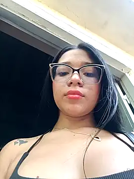 Snapshot of -VICKKY chatting on January 2025 01:35:01 PM -VICKKY online show from January 2025 01:35:01 PM
