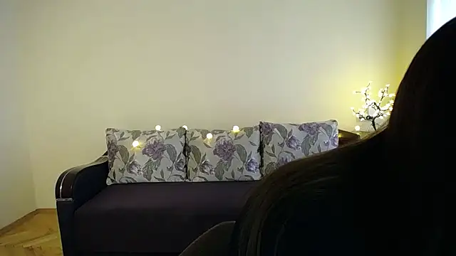 Pretty shy online show from January 2025 09:15:01 AM