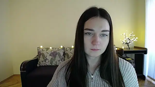 Pretty shy online show from January 2025 11:10:01 AM