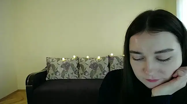 Pretty shy online show from February 2025 12:05:02 PM