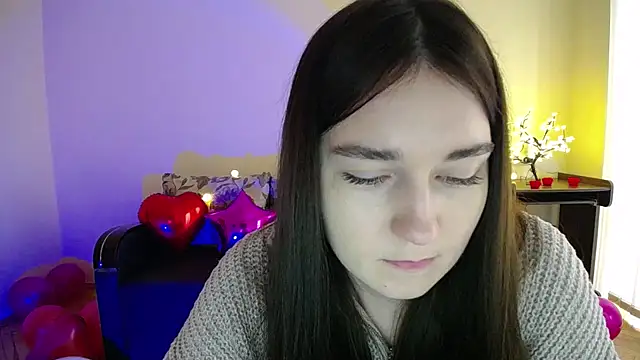 Pretty shy online show from February 2025 12:47:01 PM