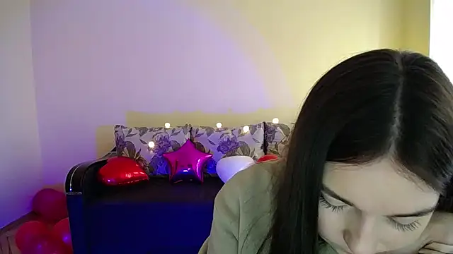 Pretty shy online show from February 2025 09:11:01 AM