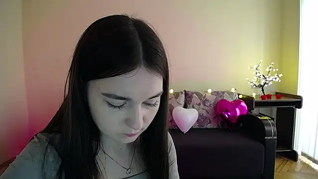 Pretty shy online show from March 2025 12:04:02 PM