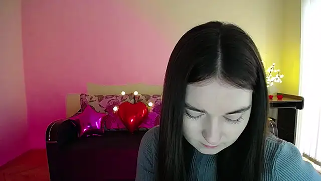 Pretty shy online show from March 2025 09:41:01 AM