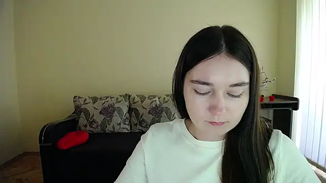 Pretty shy online show from September 2025 11:55:02 AM