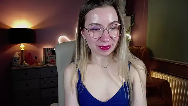 Mia Tasty online show from March 2025 05:50:02 PM