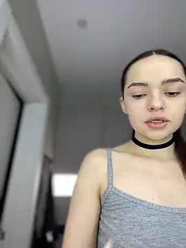 Snapshot of AnaWest chatting on January 2025 04:43:01 AM AnaWest online show from January 2025 04:43:01 AM