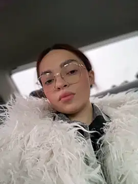 Snapshot of AnaWest chatting on January 2025 05:43:01 AM AnaWest online show from January 2025 05:43:01 AM