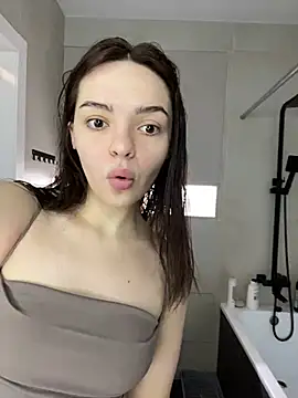 Snapshot of AnaWest chatting on March 2025 02:36:02 AM AnaWest online show from March 2025 02:36:02 AM