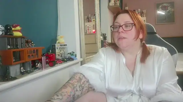 Snapshot of NikiDeeOfficial chatting on February 2026 10:21:01 PM NikiDeeOfficial online show from February 2026 10:21:01 PM