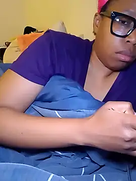 Snapshot of madamsensuale chatting on March 2025 03:30:02 AM madamsensuale online show from March 2025 03:30:02 AM