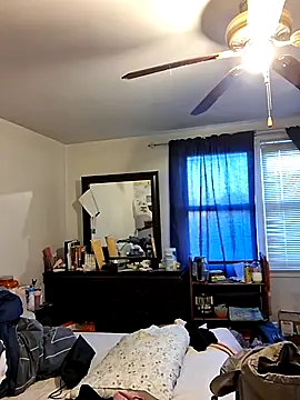 Snapshot of madamsensuale chatting on October 2025 12:09:02 PM madamsensuale online show from October 2025 12:09:02 PM