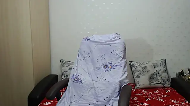 PrinceEagle online show from November 2025 07:40:01 AM