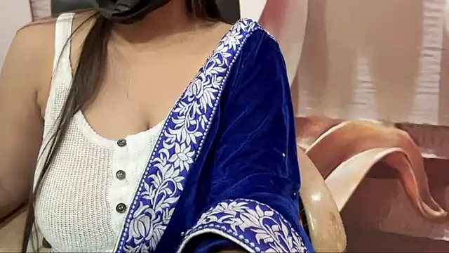 Snapshot of FRIENDFORFUN chatting on November 2025 05:08:02 AM FRIENDFORFUN online show from November 2025 05:08:02 AM