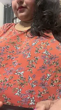 Snapshot of smile_pretty chatting on February 2025 08:47:01 PM smile pretty online show from February 2025 08:47:01 PM