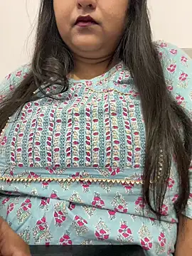 Snapshot of smile_pretty chatting on September 2025 04:07:01 PM smile pretty online show from September 2025 04:07:01 PM