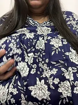 Snapshot of smile_pretty chatting on September 2025 07:35:01 PM smile pretty online show from September 2025 07:35:01 PM