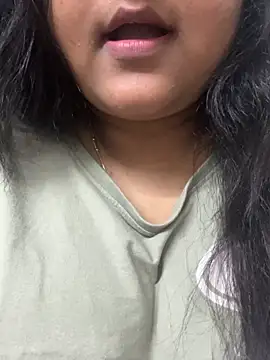 smile pretty online show from April 2026 05:14:02 PM