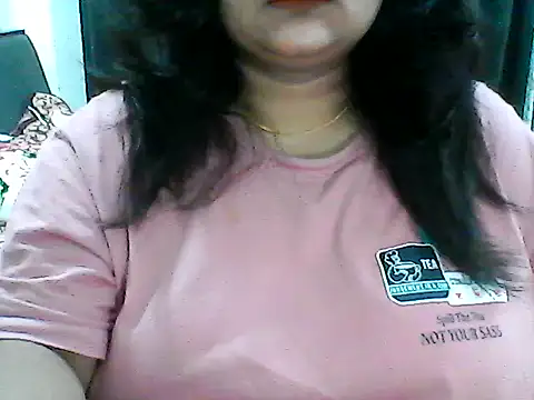 smile pretty online show from July 2026 07:39:01 PM