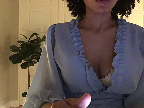 Snapshot of loveofbea chatting on January 2025 04:58:02 AM loveofbea online show from January 2025 04:58:02 AM