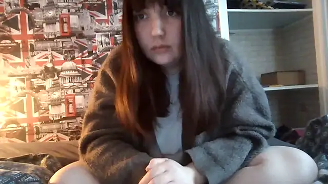 Snapshot of Lynylou chatting on November 2025 12:49:01 PM Lynylou online show from November 2025 12:49:01 PM