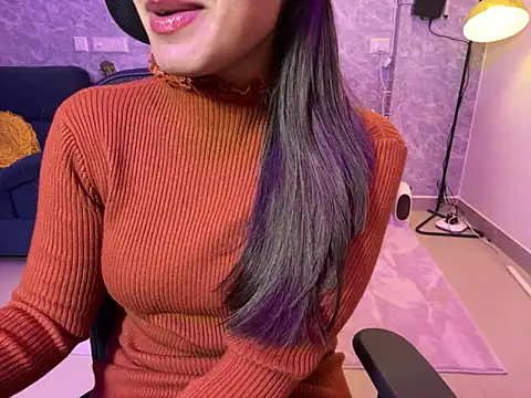 Snapshot of MidnightFlame chatting on December 2024 07:07:01 PM MidnightFlame online show from December 2024 07:07:01 PM