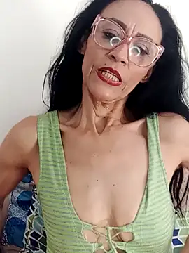 Snapshot of BarbaraMature chatting on April 2026 05:21:01 PM BarbaraMature online show from April 2026 05:21:01 PM