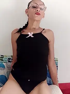 Snapshot of BarbaraMature chatting on April 2026 04:04:02 PM BarbaraMature online show from April 2026 04:04:02 PM