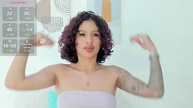 Snapshot of SeleneClark chatting on January 2026 09:09:02 PM SeleneClark online show from January 2026 09:09:02 PM