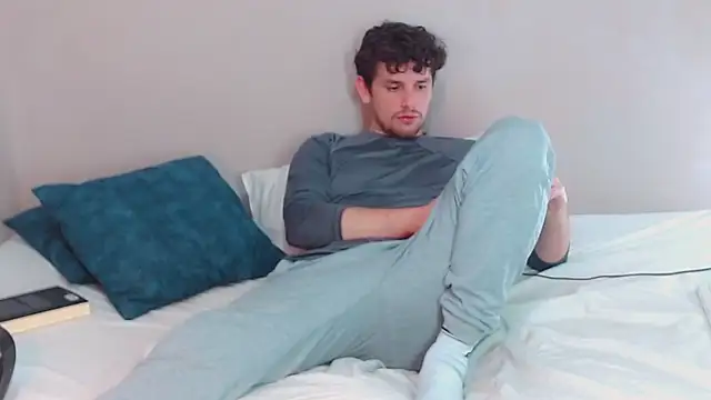 Snapshot of Elio555 chatting on January 2025 02:35:01 AM Elio555 online show from January 2025 02:35:01 AM