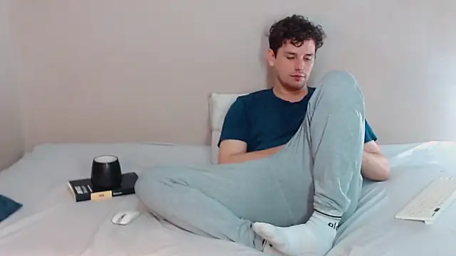 Snapshot of Elio555 chatting on March 2025 07:25:02 AM Elio555 online show from March 2025 07:25:02 AM