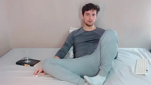 Snapshot of Elio555 chatting on March 2025 10:39:01 AM Elio555 online show from March 2025 10:39:01 AM