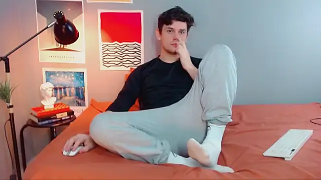 Snapshot of Elio555 chatting on September 2025 11:05:02 PM Elio555 online show from September 2025 11:05:02 PM