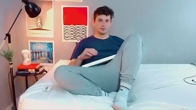 Snapshot of Elio555 chatting on October 2025 10:50:02 PM Elio555 online show from October 2025 10:50:02 PM