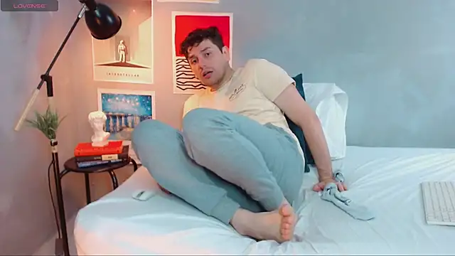 Snapshot of Elio555 chatting on October 2025 06:51:01 PM Elio555 online show from October 2025 06:51:01 PM