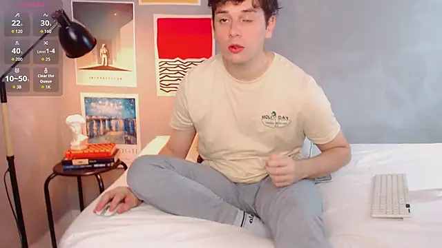 Snapshot of Elio555 chatting on October 2025 12:07:02 PM Elio555 online show from October 2025 12:07:02 PM