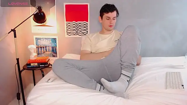 Snapshot of Elio555 chatting on October 2025 01:12:02 PM Elio555 online show from October 2025 01:12:02 PM