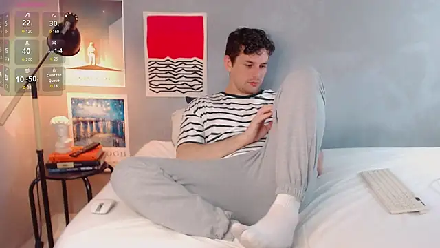 Snapshot of Elio555 chatting on November 2025 12:22:01 AM Elio555 online show from November 2025 12:22:01 AM