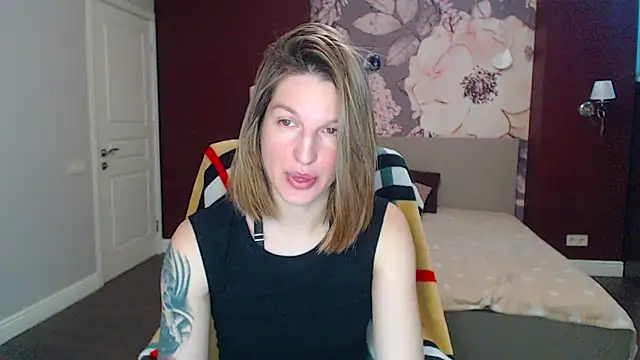 Snapshot of EmilyWalkeri chatting on March 2025 08:10:02 AM EmilyWalkeri online show from March 2025 08:10:02 AM