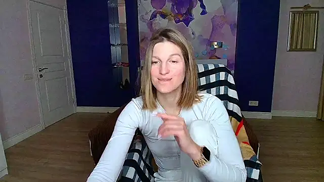 Snapshot of EmilyWalkeri chatting on March 2025 01:52:02 AM EmilyWalkeri online show from March 2025 01:52:02 AM