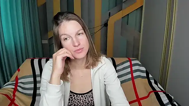 Snapshot of EmilyWalkeri chatting on October 2025 07:15:01 AM EmilyWalkeri online show from October 2025 07:15:01 AM